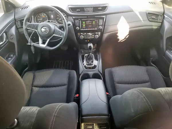 KNMAT2MT9JP595838 2018 NISSAN ROGUE - Image 8