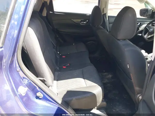KNMAT2MT9JP597895 2018 NISSAN ROGUE - Image 8
