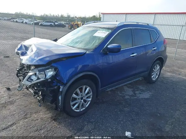 KNMAT2MT9JP598769 2018 NISSAN ROGUE - Image 2