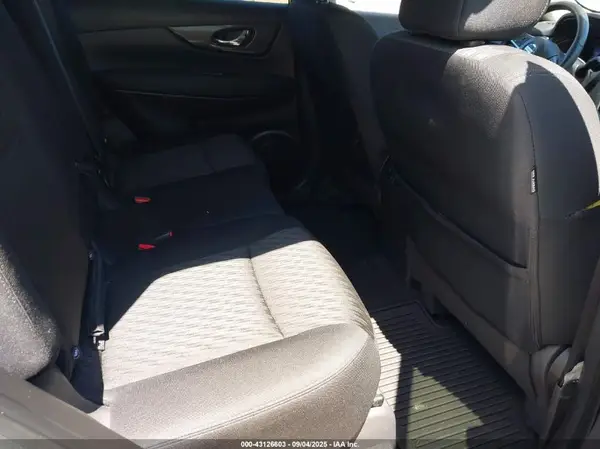 KNMAT2MT9JP600102 2018 NISSAN ROGUE - Image 8