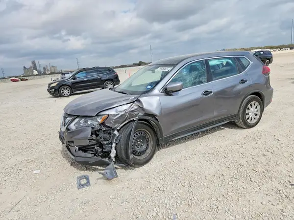 KNMAT2MT9JP602156 2018 NISSAN ROGUE - Image 1