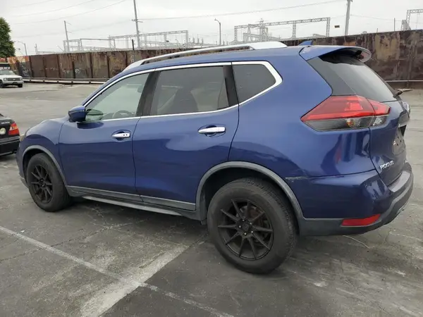 KNMAT2MT9JP603386 2018 NISSAN ROGUE - Image 2