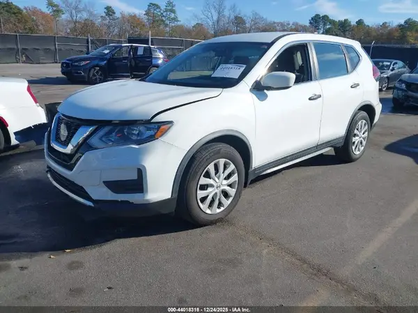 KNMAT2MT9JP609334 2018 NISSAN ROGUE - Image 2