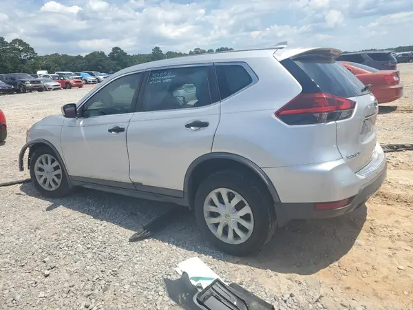 KNMAT2MT9JP612699 2018 NISSAN ROGUE - Image 2