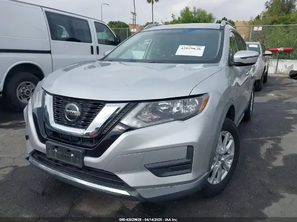 KNMAT2MT9JP618356 2018 NISSAN ROGUE - Image 2