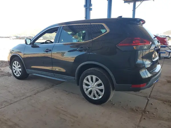 KNMAT2MT9JP621807 2018 NISSAN ROGUE - Image 2