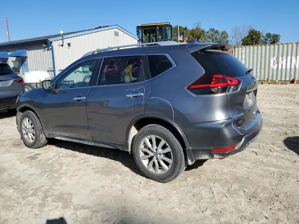 KNMAT2MT9JP621970 2018 NISSAN ROGUE - Image 2