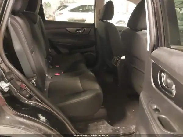 KNMAT2MT9KP505332 2019 NISSAN ROGUE - Image 8