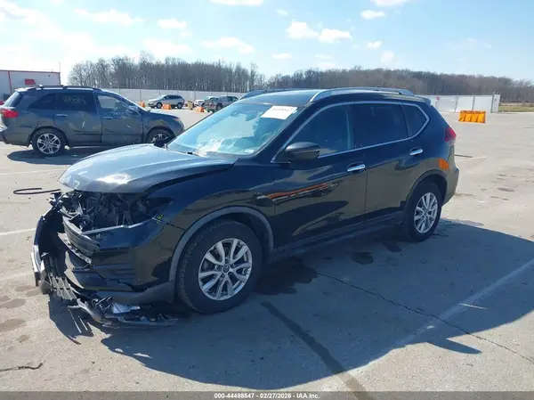 KNMAT2MT9KP508375 2019 NISSAN ROGUE - Image 2