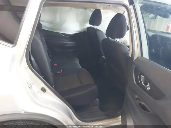 KNMAT2MT9KP516718 2019 NISSAN ROGUE - Image 8