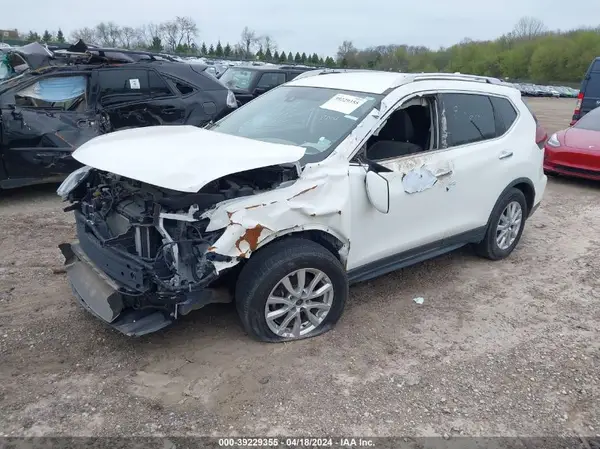 KNMAT2MT9KP523166 2019 NISSAN ROGUE - Image 2