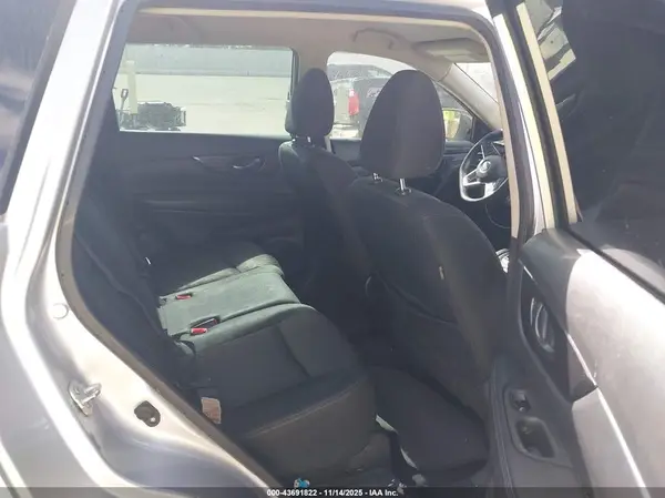 KNMAT2MT9KP541442 2019 NISSAN ROGUE - Image 8
