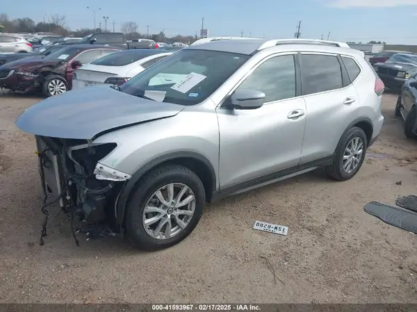 KNMAT2MT9LP515277 2020 NISSAN ROGUE - Image 2