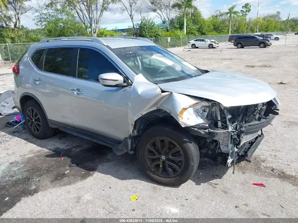 KNMAT2MT9LP517269 2020 NISSAN ROGUE - Image 1