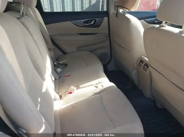 KNMAT2MTXGP611019 2016 NISSAN ROGUE - Image 8