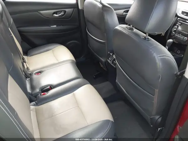KNMAT2MTXGP611215 2016 NISSAN ROGUE - Image 8