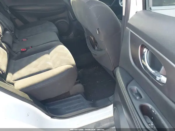 KNMAT2MTXGP628175 2016 NISSAN ROGUE - Image 8
