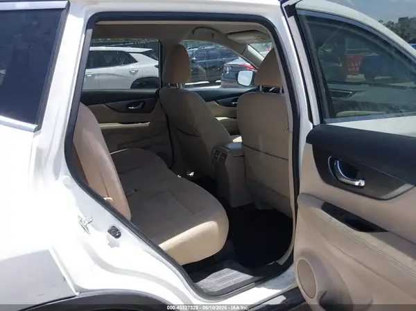 KNMAT2MTXGP649057 2016 NISSAN ROGUE - Image 8