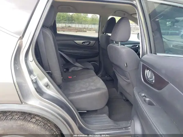 KNMAT2MTXGP651469 2016 NISSAN ROGUE - Image 8