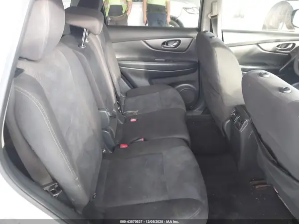 KNMAT2MTXGP664383 2016 NISSAN ROGUE - Image 8