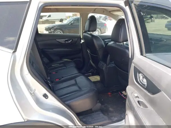 KNMAT2MTXGP667672 2016 NISSAN ROGUE - Image 8