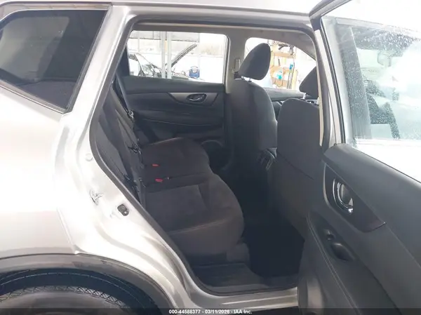 KNMAT2MTXGP672905 2016 NISSAN ROGUE - Image 8