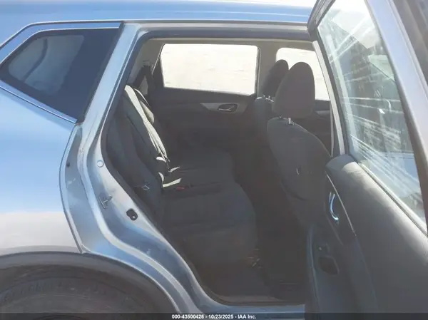 KNMAT2MTXGP679000 2016 NISSAN ROGUE - Image 8