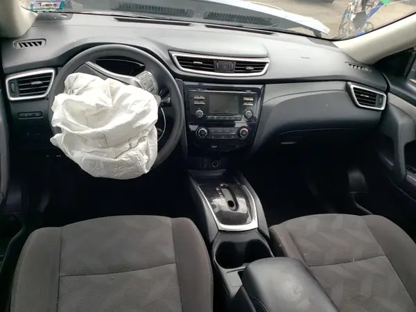 KNMAT2MTXGP690725 2016 NISSAN ROGUE - Image 8