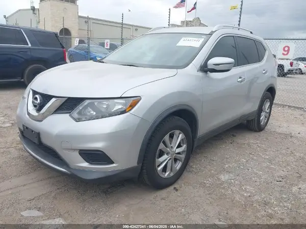 KNMAT2MTXGP722752 2016 NISSAN ROGUE - Image 2