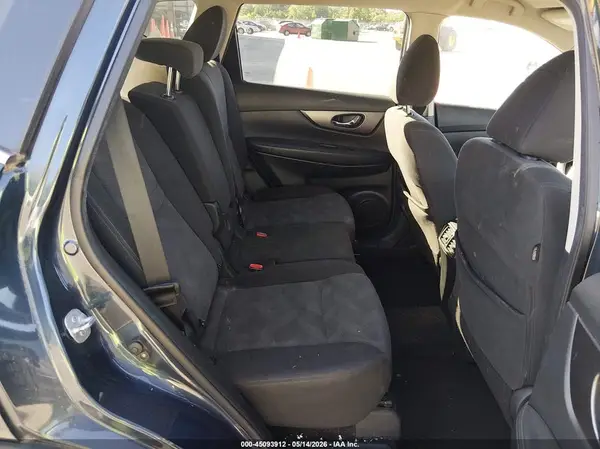 KNMAT2MTXGP727000 2016 NISSAN ROGUE - Image 8