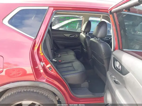 KNMAT2MTXGP731449 2016 NISSAN ROGUE - Image 8