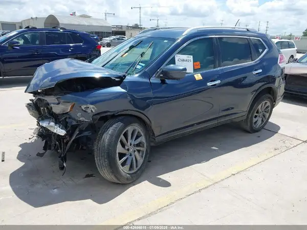 KNMAT2MTXGP736957 2016 NISSAN ROGUE - Image 2