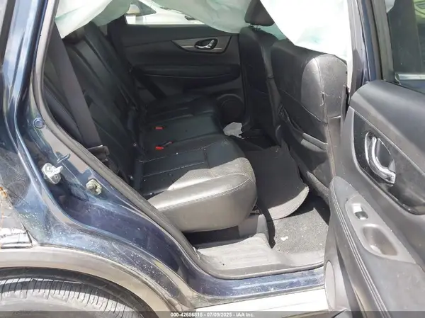 KNMAT2MTXGP736957 2016 NISSAN ROGUE - Image 8