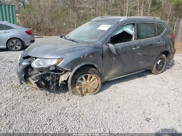 KNMAT2MTXHP500262 2017 NISSAN ROGUE - Image 2