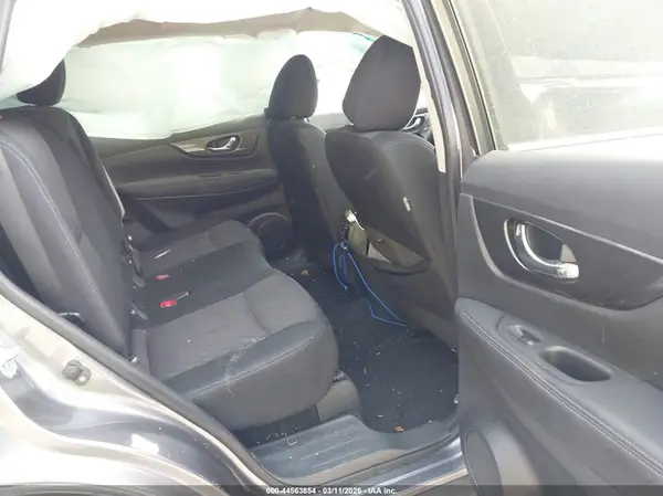 KNMAT2MTXHP500262 2017 NISSAN ROGUE - Image 8