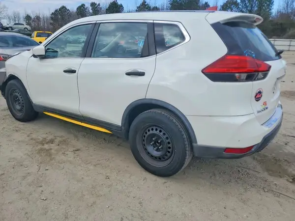 KNMAT2MTXHP503694 2017 NISSAN ROGUE - Image 2
