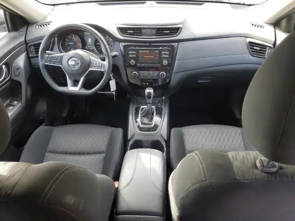 KNMAT2MTXHP505283 2017 NISSAN ROGUE - Image 8