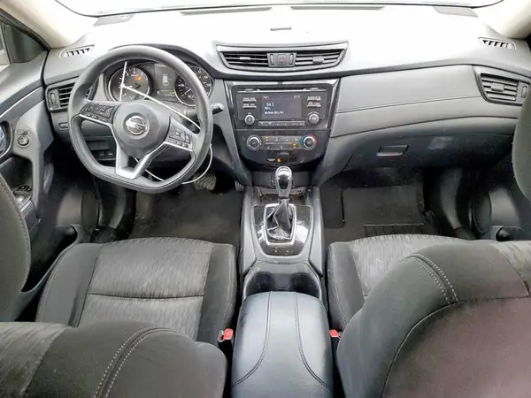 KNMAT2MTXHP505591 2017 NISSAN ROGUE - Image 8
