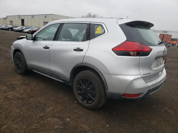 KNMAT2MTXHP509883 2017 NISSAN ROGUE - Image 2