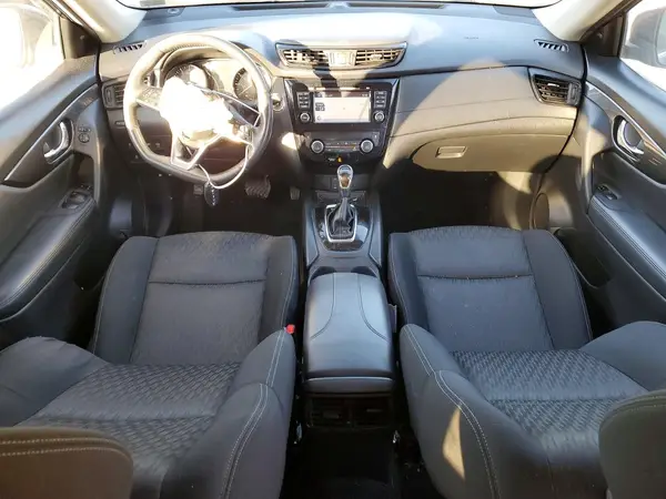 KNMAT2MTXHP514355 2017 NISSAN ROGUE - Image 8