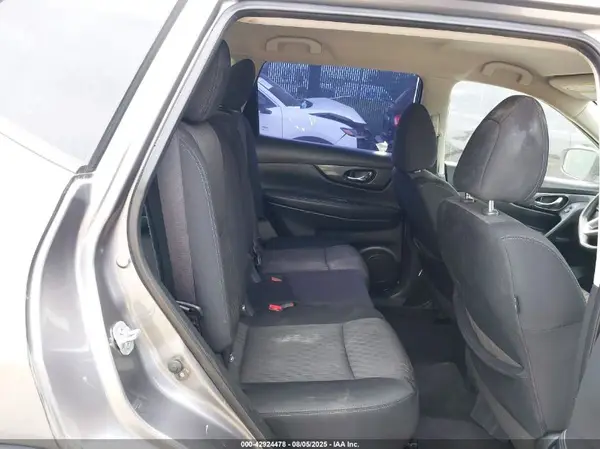 KNMAT2MTXHP515862 2017 NISSAN ROGUE - Image 8
