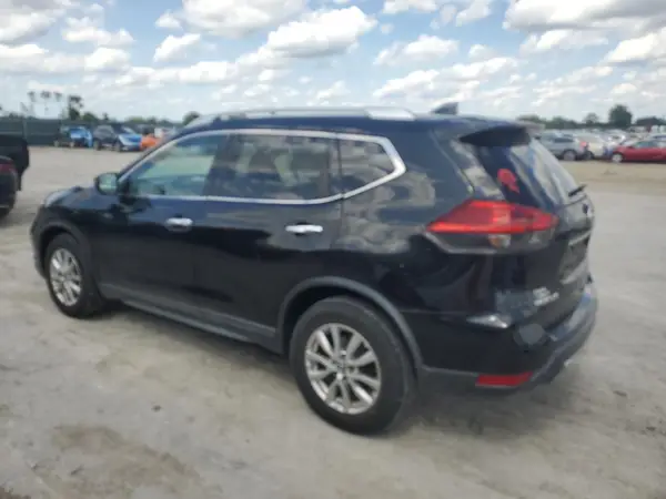 KNMAT2MTXHP521404 2017 NISSAN ROGUE - Image 2