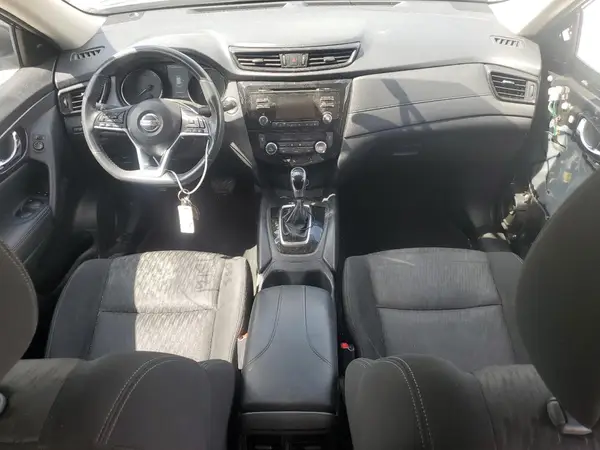 KNMAT2MTXHP521404 2017 NISSAN ROGUE - Image 8