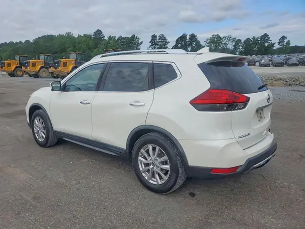KNMAT2MTXHP521614 2017 NISSAN ROGUE - Image 2