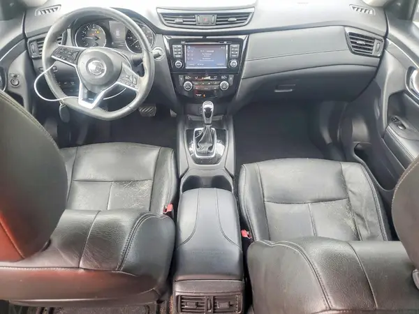 KNMAT2MTXHP521614 2017 NISSAN ROGUE - Image 8