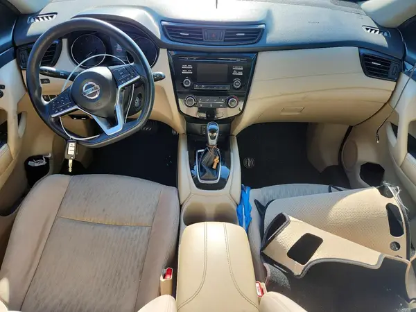KNMAT2MTXHP523251 2017 NISSAN ROGUE - Image 8