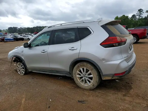 KNMAT2MTXHP525307 2017 NISSAN ROGUE - Image 2