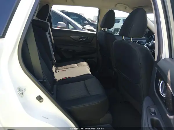KNMAT2MTXHP526277 2017 NISSAN ROGUE - Image 8