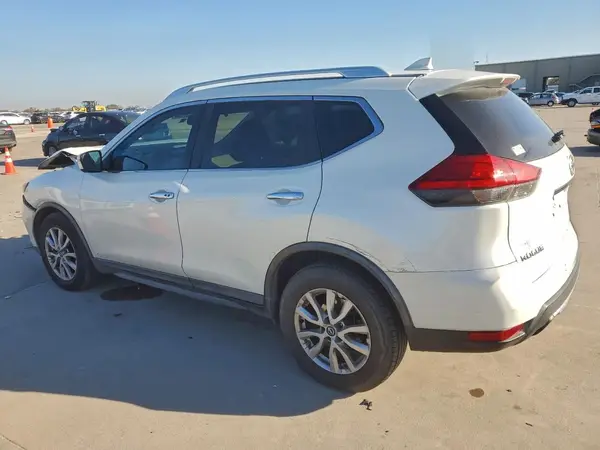KNMAT2MTXHP528238 2017 NISSAN ROGUE - Image 2