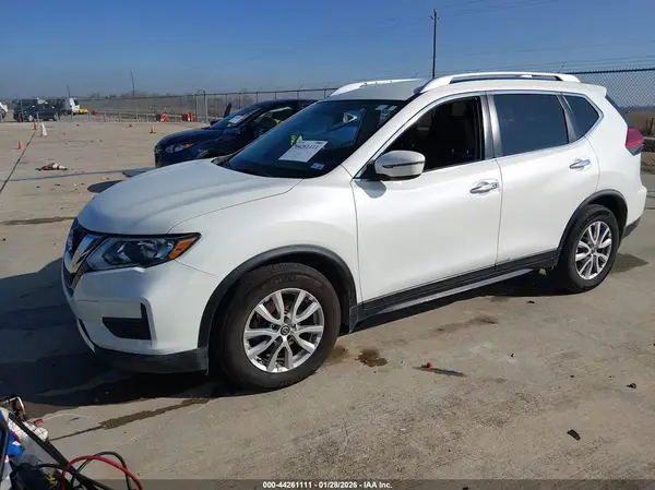 KNMAT2MTXHP529146 2017 NISSAN ROGUE - Image 2
